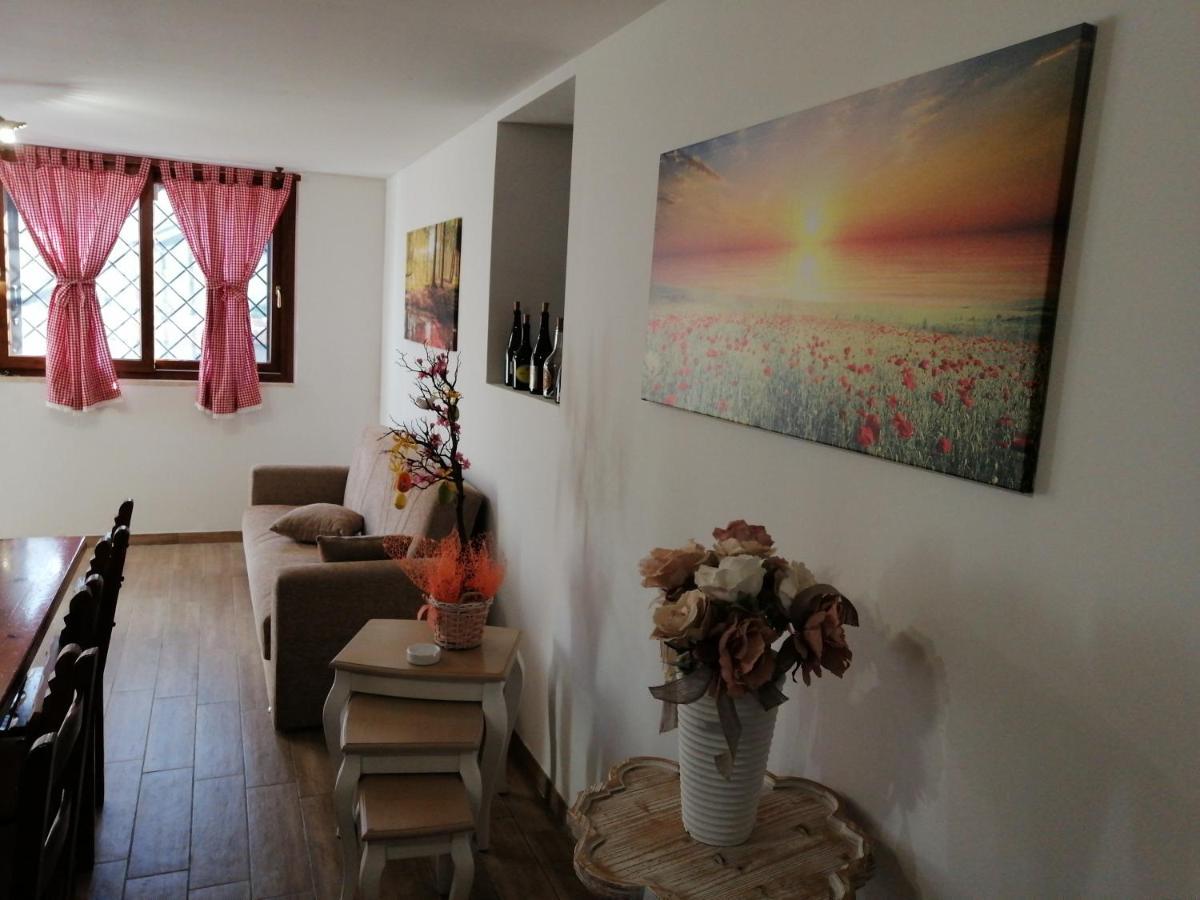 La Casa Del Borgo-Intero Appartamento Latina Eksteriør bilde