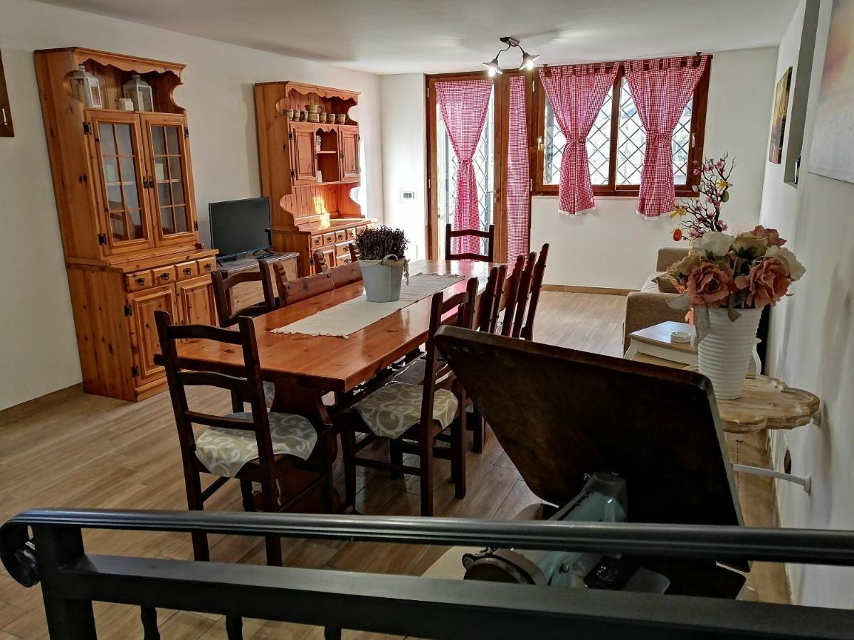 La Casa Del Borgo-Intero Appartamento Latina Eksteriør bilde