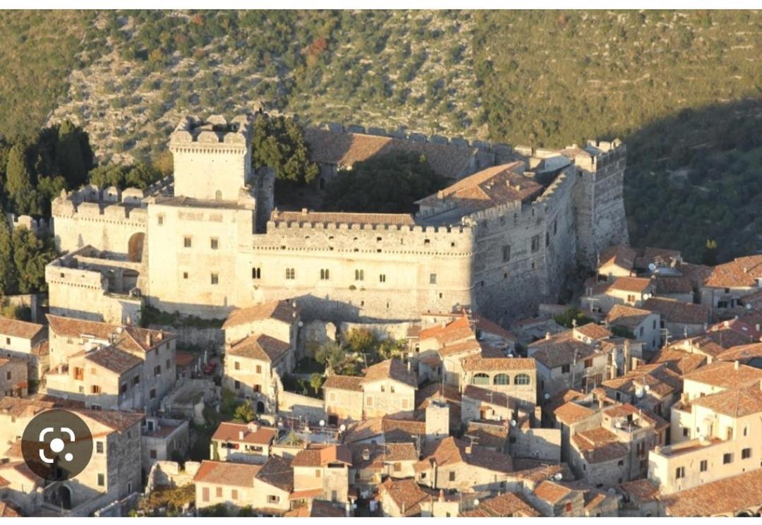 La Casa Del Borgo-Intero Appartamento Latina Eksteriør bilde