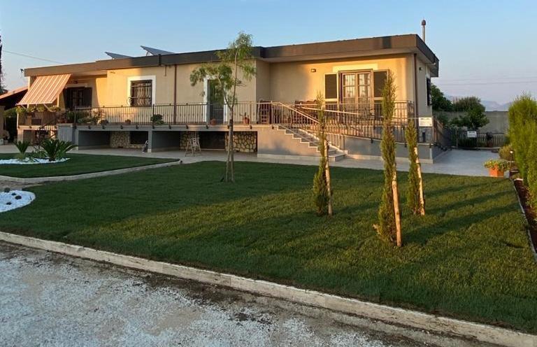 La Casa Del Borgo-Intero Appartamento Latina Eksteriør bilde